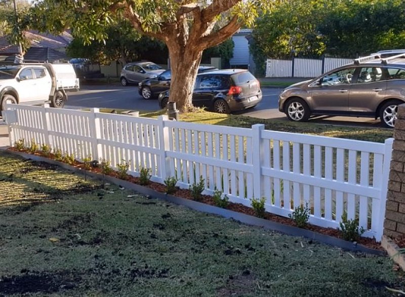 Ako vybrať plot na záhradu alebo k domu?